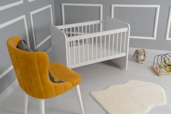BW1010 White Rocking Crib 50x90 - Image 8