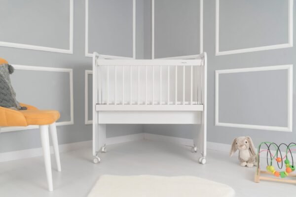 BW1040 Mother Side Crib with wheels white 90 X 50 - Image 12