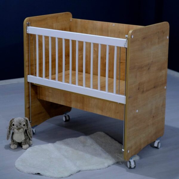 BW1041 Mother Side Crib with Wooden 90 X 50 - Image 2