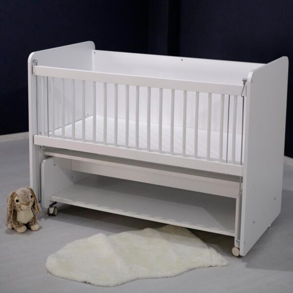 BW1090 White Rocking Mother Side Crib with wheels 120 X60 